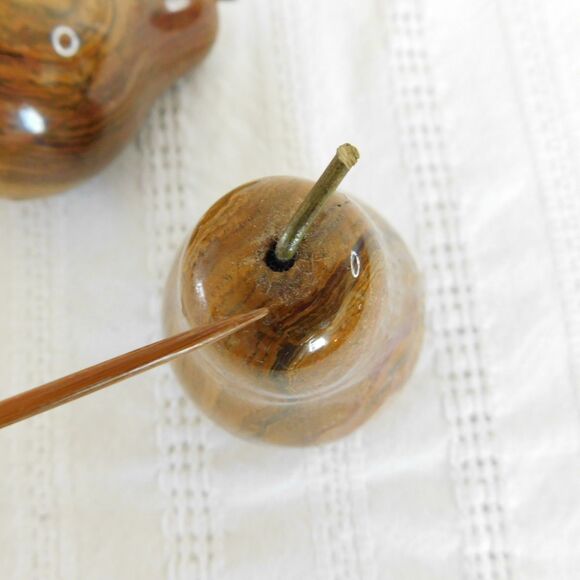 Vintage Marble Stone Pears, Polished Fruit Hand Carved Lot of 2 Pakistan Heavy - Picture 6 of 8